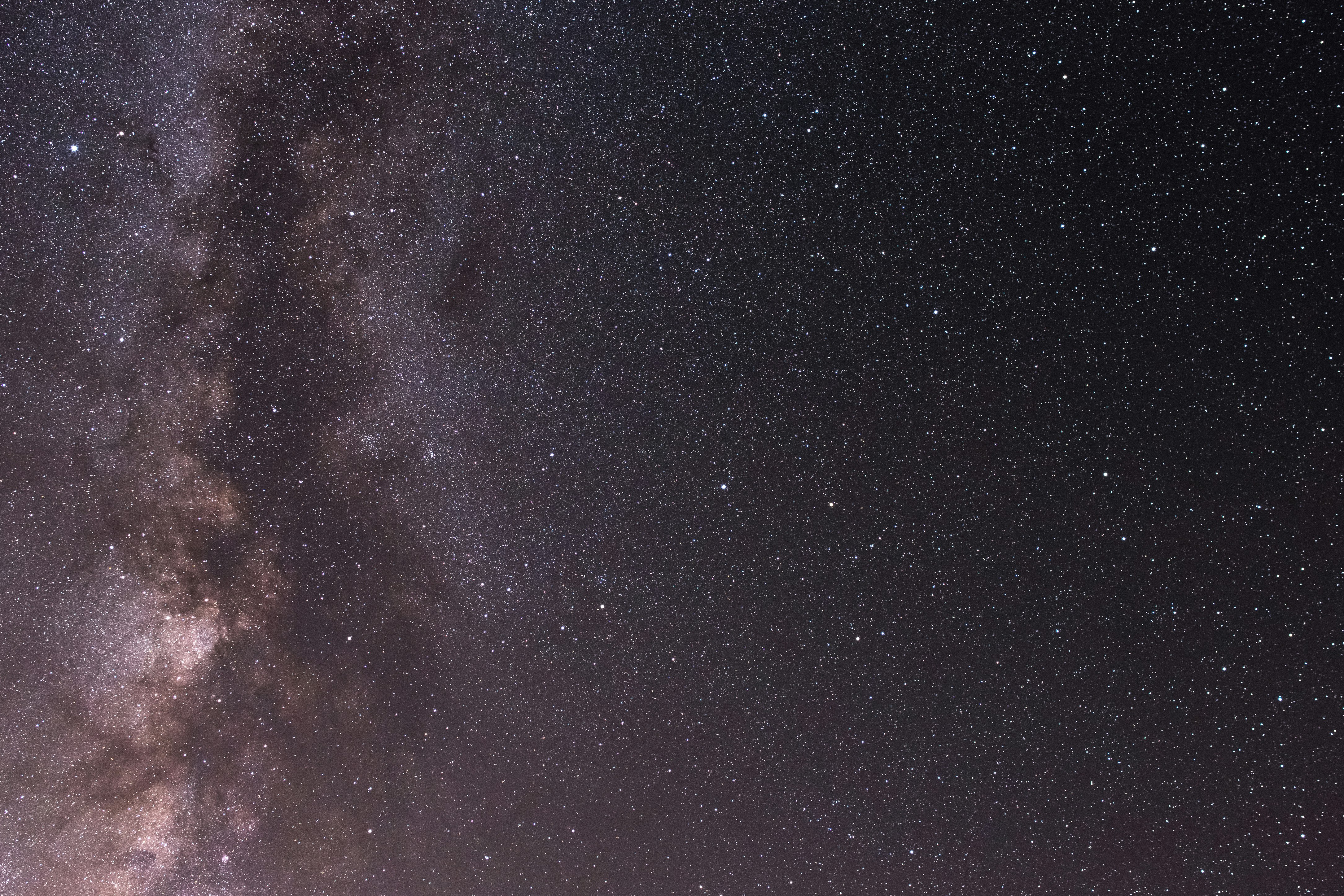 milky way at nighttime